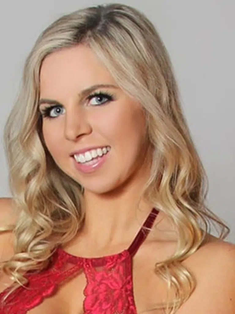 TripleDBabe Biography: Wiki, Age, Career, Height, Weight, Husband, Net Worth & More